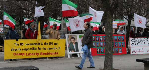 تظاهرات هواداران سازمان مجاهدین خلق ایران علیه اعدام در کانادا