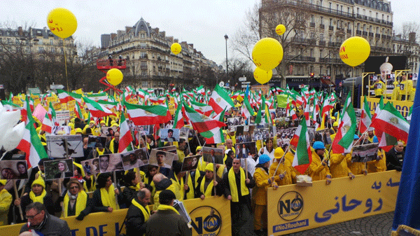 تظاهرات ایرانیان هواداران سازمان مجاهدین خلق ایران علیه سفر روحانی به اروپا