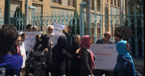 تجمع اعتراضی غارت شدگان پرونده کلاهبرداری گروهی به بهانه فروش آپارتمان در شمال تهران