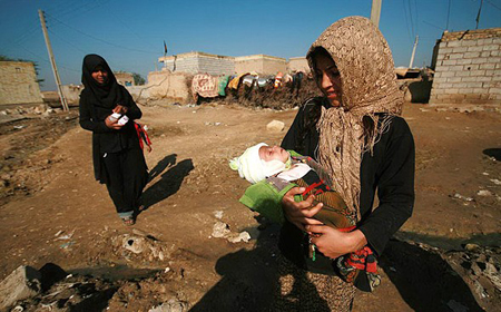 الان این کوچولو یک میلیون تومان تو حسابش پول داره 