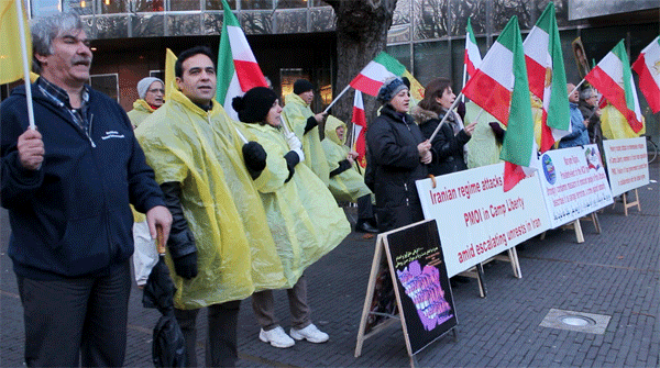 تظاهرات ایرانیان در هلند هواداران سازمان مجاهدین خلق ایران وشورای ملی مقاومت ایران علیه نقض حقوق بشر و اعدام و حمله موشکی به لیبرتی