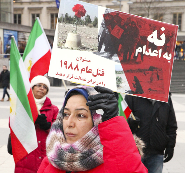 تظاهرات در سوئد - محکومیت نقض وحشتناک حقوق بشر در ایران - فراخوان به توقف اعدامها در ایران