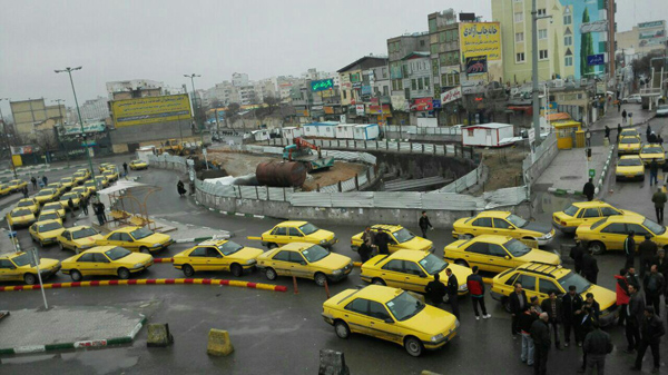 فضیحت نمایشهای رژیم آخوندی در سالگرد ۲۲ بهمن به رغم بسیج گسترده