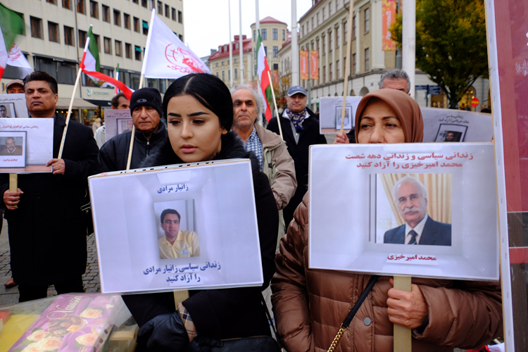 محکومیت موج اعدامها در ایران - تظاهرات در سوئد