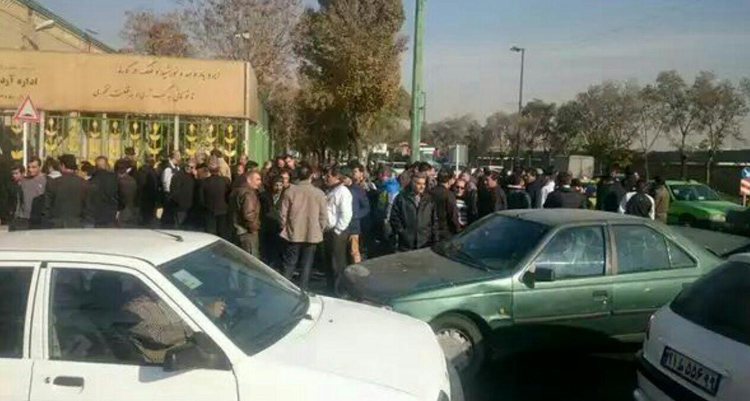  تجمعات اعتراضی در تهران، تبریز، اصفهان،بوشهر،ایذه و اردند کنار
