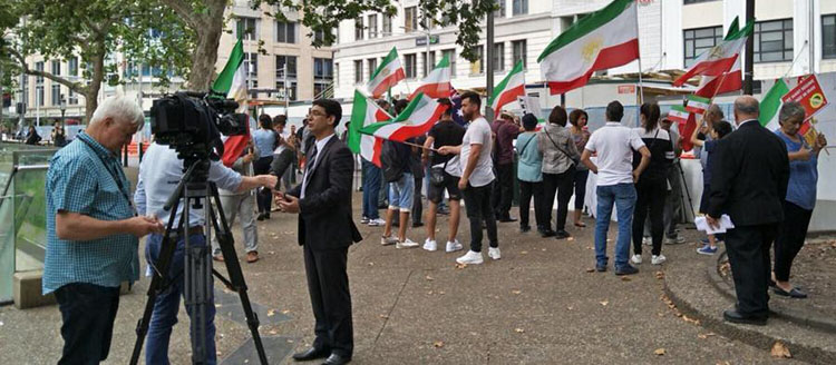 همبستگی هواداران سازمان مجاهدین در سیدنی با قیام مردم ایران
