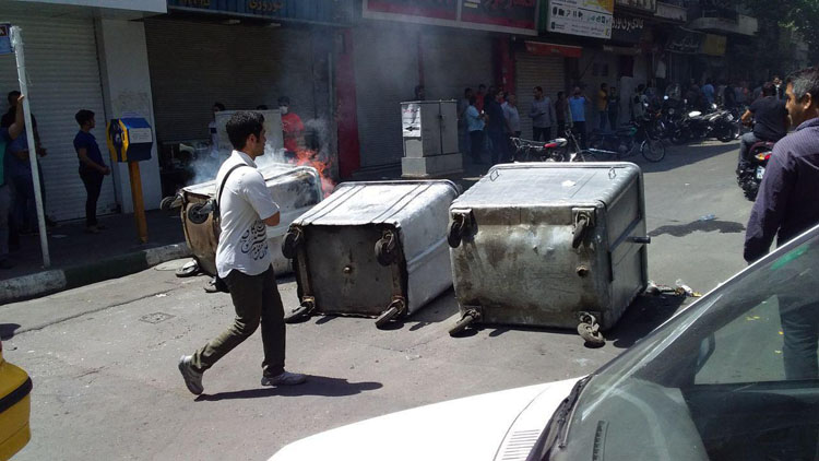 گزارش تکمیلی اعتصاب بازار و قیام در تهران مرگ بر دیکتاتور، مرگ براصل ولایت فقیه 