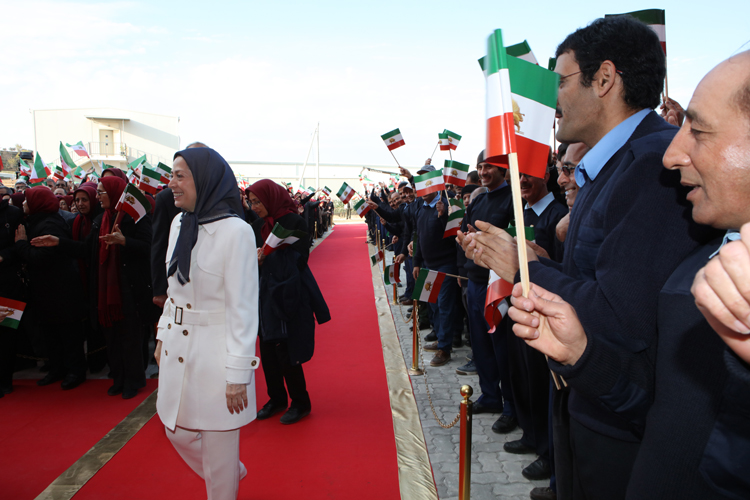 برگزاری مراسم چهارشنبه سوری در اشرف با حضور رئیس جمهور برگزیده مقاومت