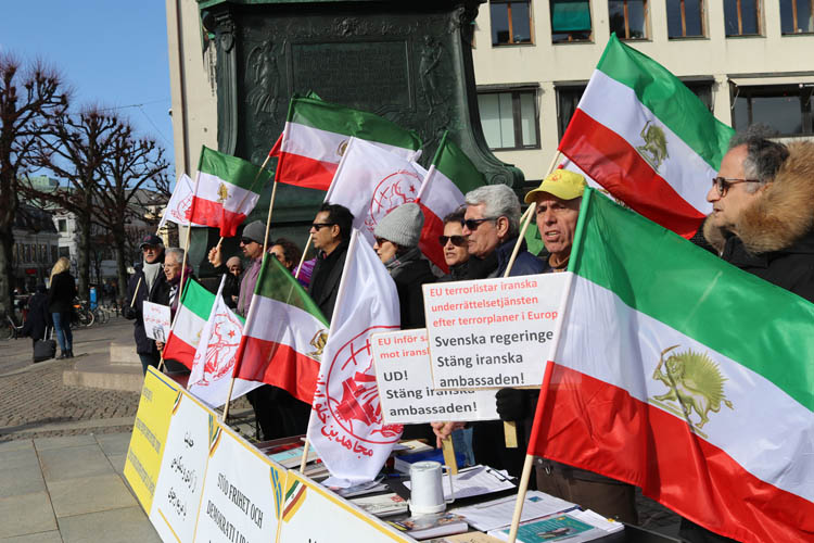 تظاهرات در سوئد - محکومیت نقض حقوق بشر در ایران