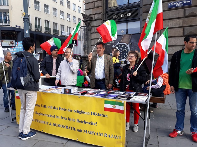 آکسیون در وین - همبستگی با قیام مردم ایران
