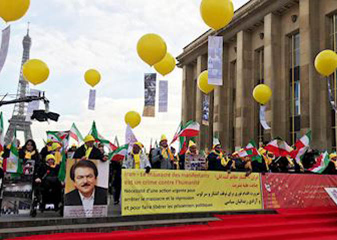 همبستگی ایرانیان آزاده در پاریس با قیام سراسری مردم ایران