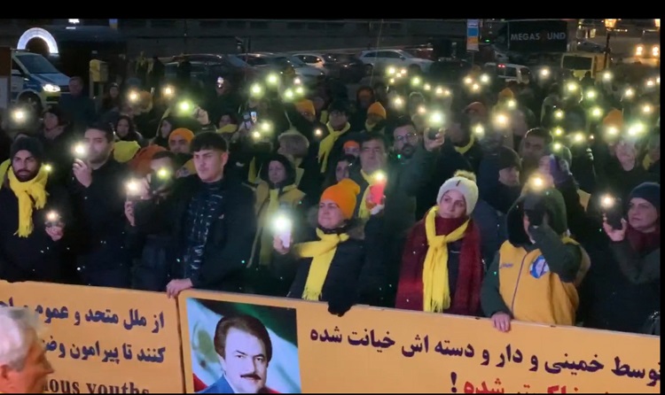 تظاهرات بزرگ ایرانیان در استکهلم
