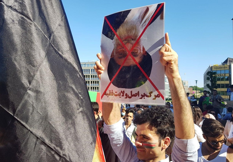 تظاهرات جوانان افغانستان در نروژ علیه جنایات رژیم آخوندی