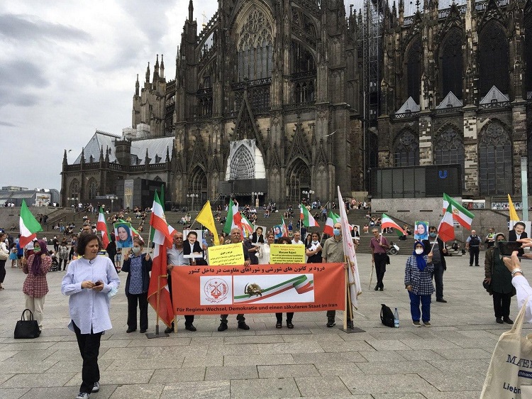 تظاهرات در کلن آلمان در حمایت از زندانیان سیاسی