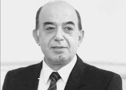 علی معصومی:«عَرّ و تیز» «لمپن پاسدار نفوذی آخوندها ایرج مصداقی»  درباره دکتر منوچهر هزارخانی، وجدان تابناک فرهنگ و ادب ایران